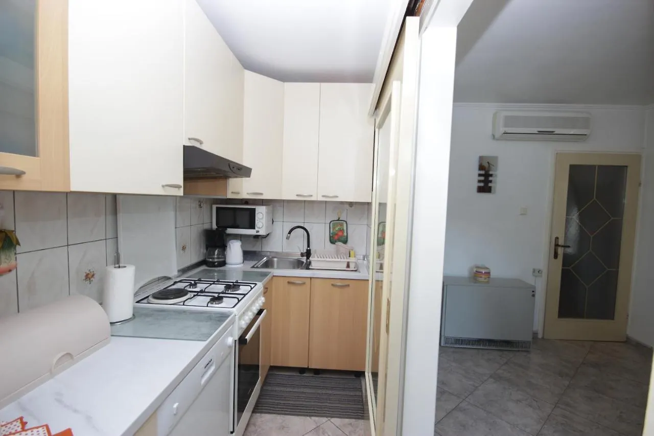 Guest house App Lori Hotel Rabac