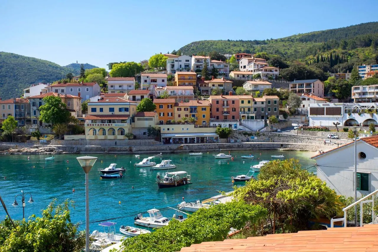 App Lori Hotel Rabac Guest house