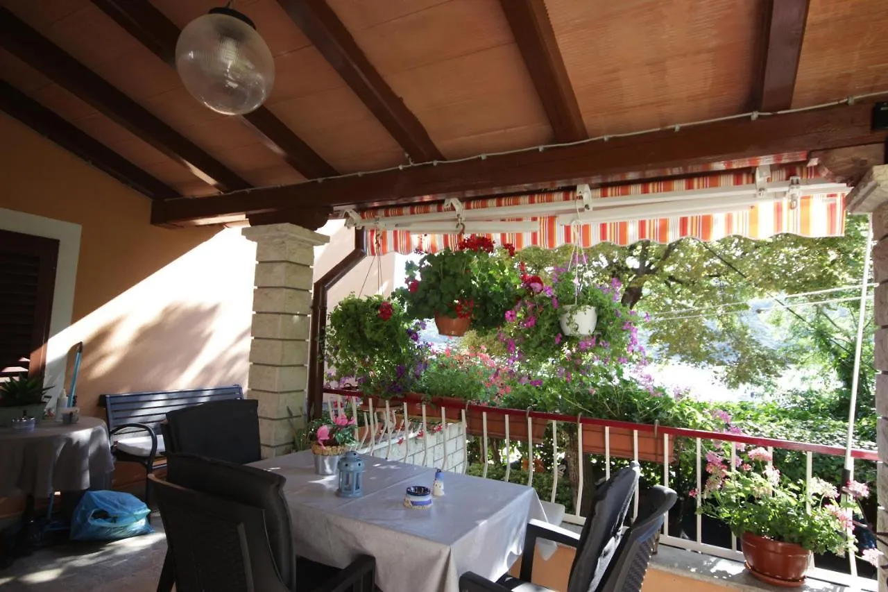 Guest house App Lori Hotel Rabac