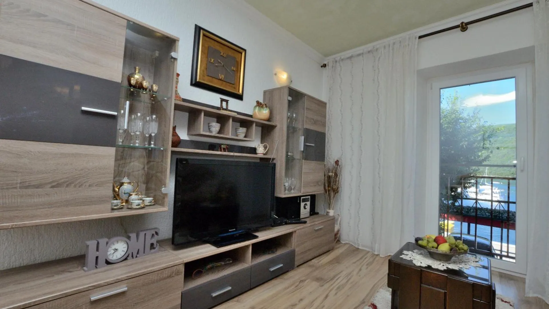App Lori Hotel Rabac Guest house